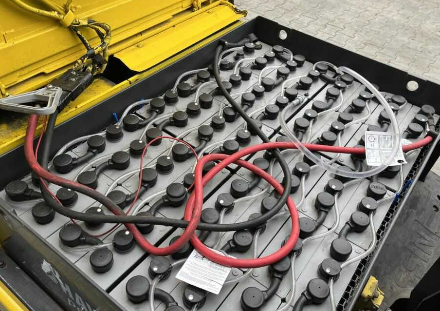 Nissan Q02L25CU - Electric forklift: picture 5 Nissan Q02L25CU - Electric forklift: picture 5