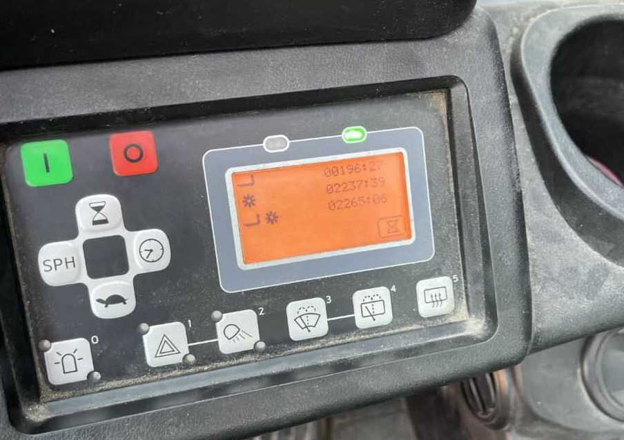 Toyota 8FBE16T - Electric forklift: picture 5 Toyota 8FBE16T - Electric forklift: picture 5