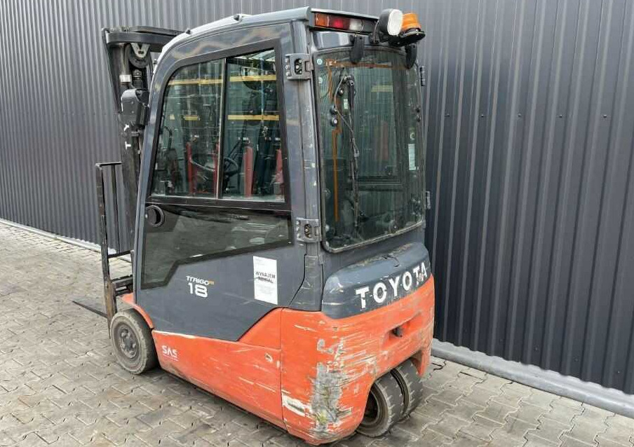 Toyota 8FBE18T - Electric forklift: picture 3 Toyota 8FBE18T - Electric forklift: picture 3