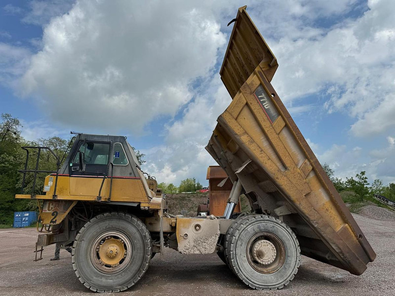 Dumper Caterpillar 771D: picture 7