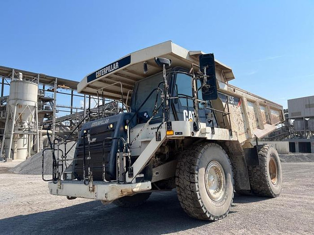 Caterpillar - Dumper: picture 2 Caterpillar - Dumper: picture 2