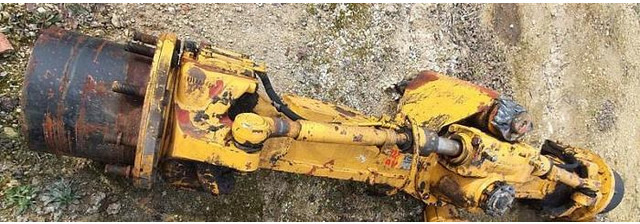 Liebherr 922 - Axle and parts: picture 3 Liebherr 922 - Axle and parts: picture 3