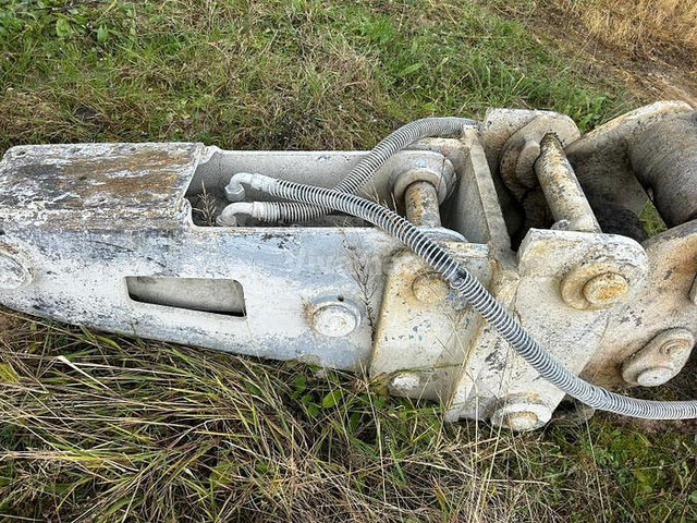 Marteau hydraulique pelle de 11 tonnes - - Hydraulic hammer: picture 4 Marteau hydraulique pelle de 11 tonnes - - Hydraulic hammer: picture 4
