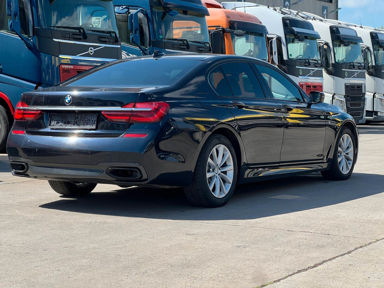 BMW 740D*xDrive*ACC* MASSAGE *STANDHE *LUFT*M PAKET BMW 740D*xDrive*ACC* MASSAGE *STANDHE *LUFT*M PAKET - Car: picture 5 BMW 740D*xDrive*ACC* MASSAGE *STANDHE *LUFT*M PAKET BMW 740D*xDrive*ACC* MASSAGE *STANDHE *LUFT*M PAKET - Car: picture 5