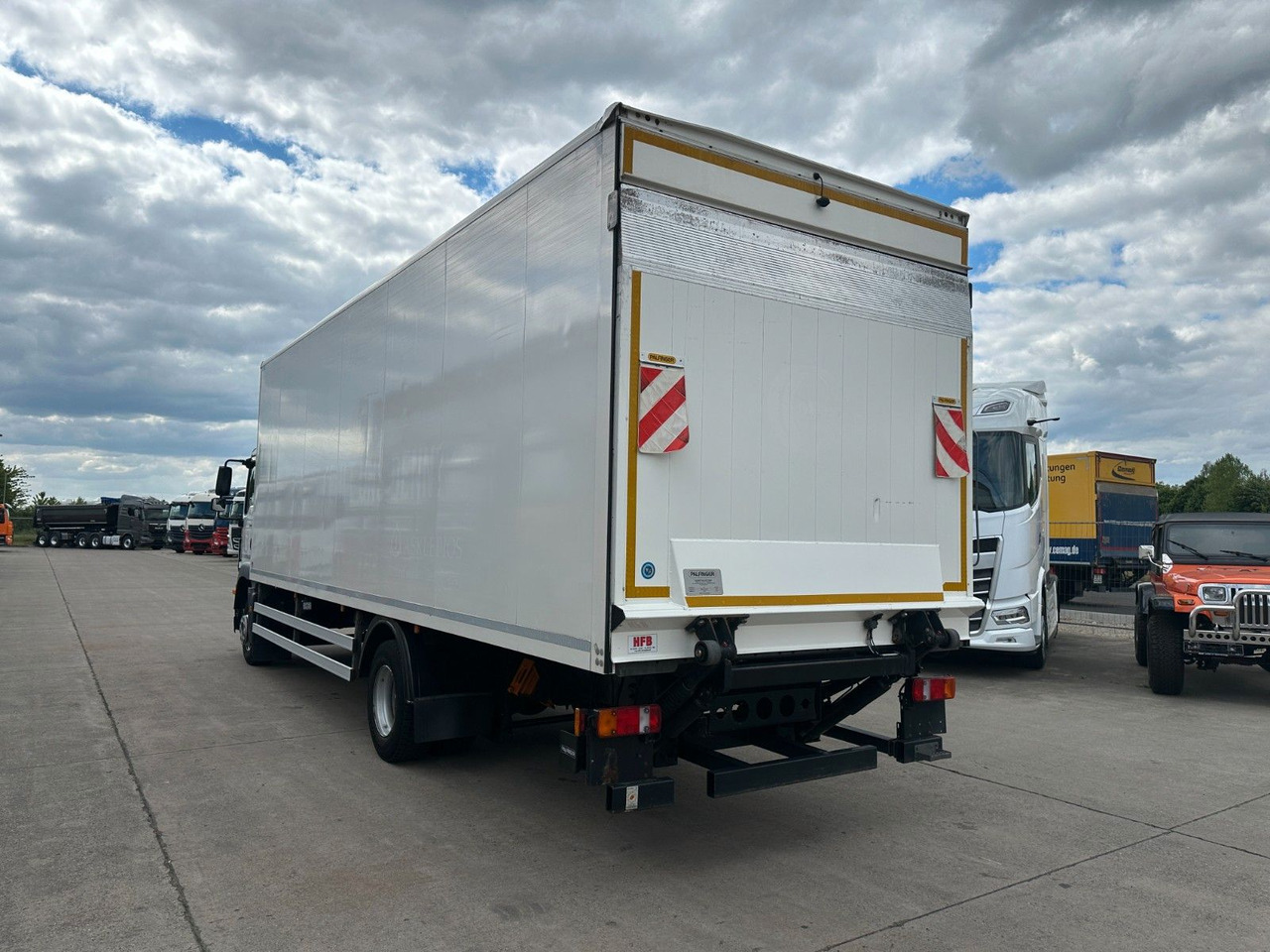 MAN TGM 15.290 * AUS 1.HAND * STANDKLIMA * TÜV NEU * - Box truck: picture 5 MAN TGM 15.290 * AUS 1.HAND * STANDKLIMA * TÜV NEU * - Box truck: picture 5