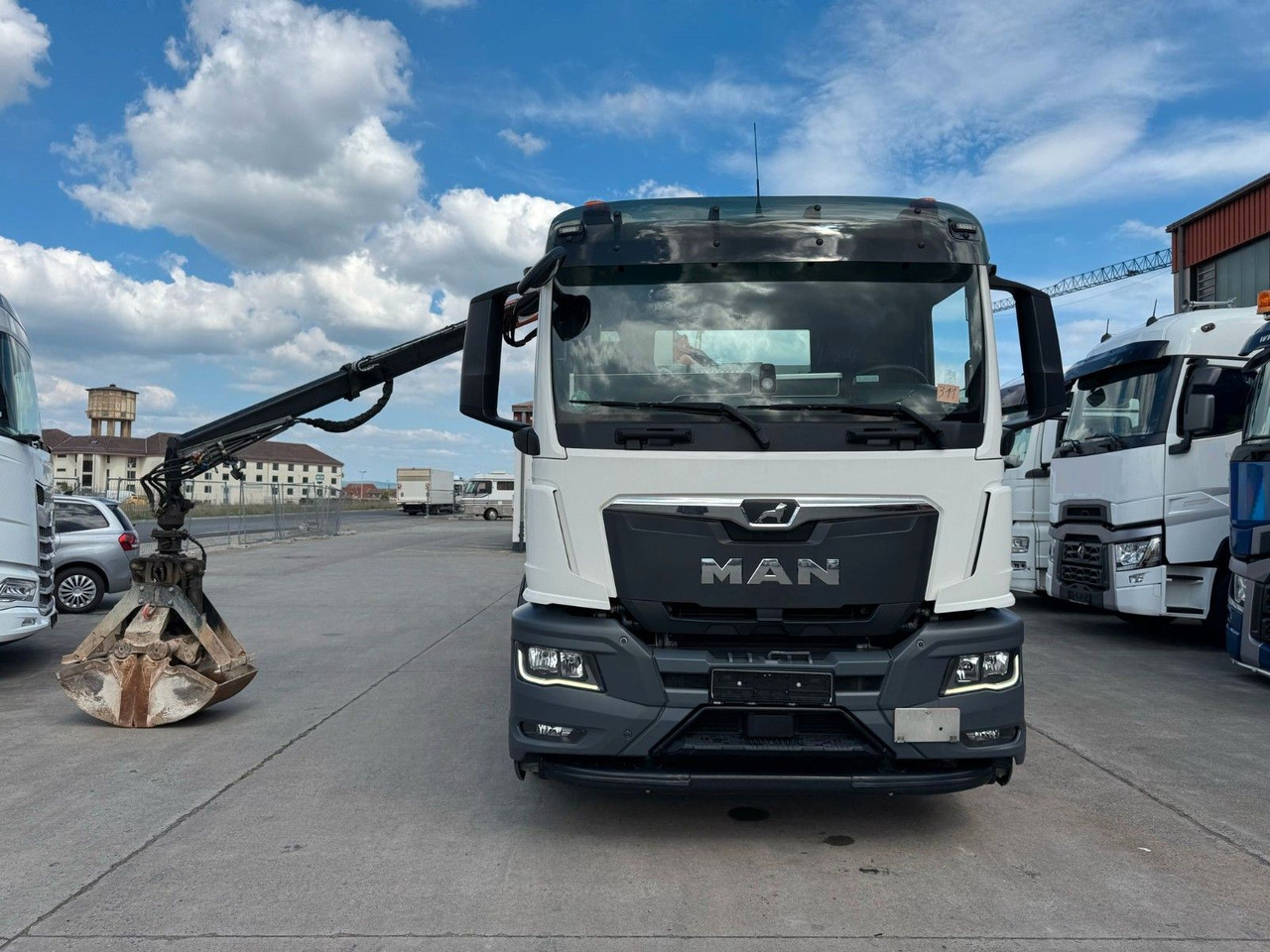 MAN TGS 26.470*ATLAS*MEILLER-KIPPER*DREISEITENKIPPER - Tipper, Crane truck: picture 3 MAN TGS 26.470*ATLAS*MEILLER-KIPPER*DREISEITENKIPPER - Tipper, Crane truck: picture 3