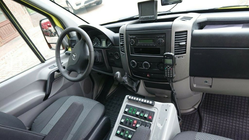 Ambulance Mercedes-Benz Sprinter 516 CDI  4x4 WAS Koffer // Garantie //: picture 10