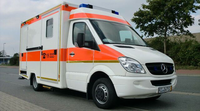 Mercedes-Benz Sprinter 516 WAS 12 Monate Garantie // Mercedes-Benz Sprinter 516 WAS 12 Monate Garantie // - Ambulance: picture 2 Mercedes-Benz Sprinter 516 WAS 12 Monate Garantie // Mercedes-Benz Sprinter 516 WAS 12 Monate Garantie // - Ambulance: picture 2