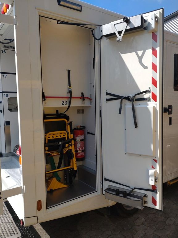 Ambulance Mercedes-Benz Sprinter 519 /  ATM 0km  4x on Stock: picture 9 Ambulance Mercedes-Benz Sprinter 519 /  ATM 0km  4x on Stock: picture 9
