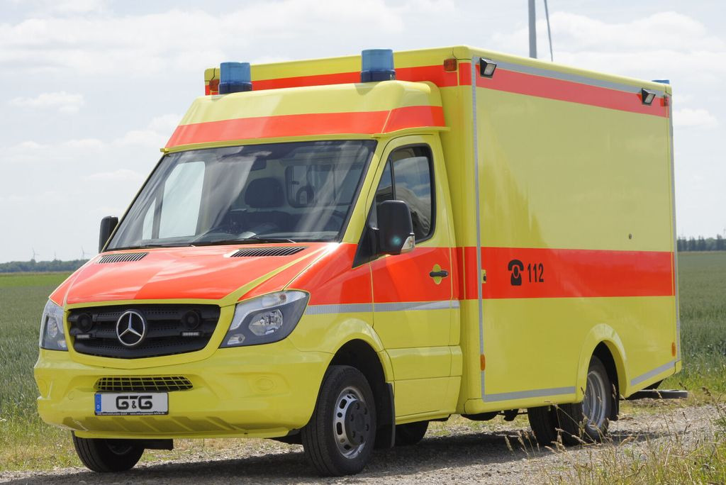 Mercedes-Benz Sprinter 519 // Mod. 2017 // 1 J Garantie // - Ambulance: picture 4 Mercedes-Benz Sprinter 519 // Mod. 2017 // 1 J Garantie // - Ambulance: picture 4