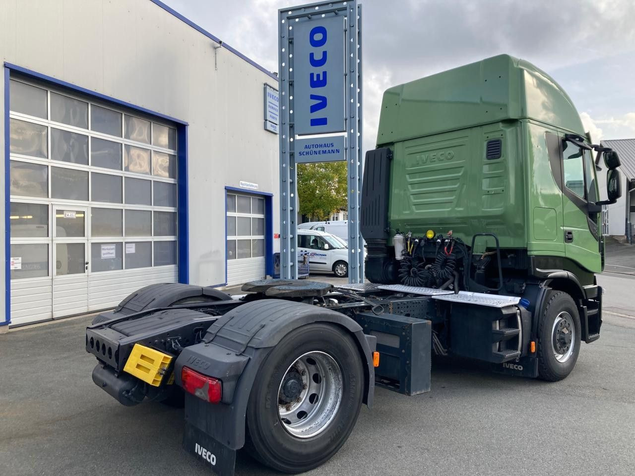 Iveco X-Way IVECO AS440X46 T/P ON (HI-TRACTION) Euro6 Iveco X-Way IVECO AS440X46 T/P ON (HI-TRACTION) Euro6 - Tractor unit: picture 4 Iveco X-Way IVECO AS440X46 T/P ON (HI-TRACTION) Euro6 Iveco X-Way IVECO AS440X46 T/P ON (HI-TRACTION) Euro6 - Tractor unit: picture 4