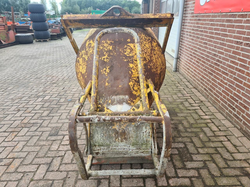 Kubel 1000 liter - Gebruikt - Bucket for Construction machinery: picture 4 Kubel 1000 liter - Gebruikt - Bucket for Construction machinery: picture 4