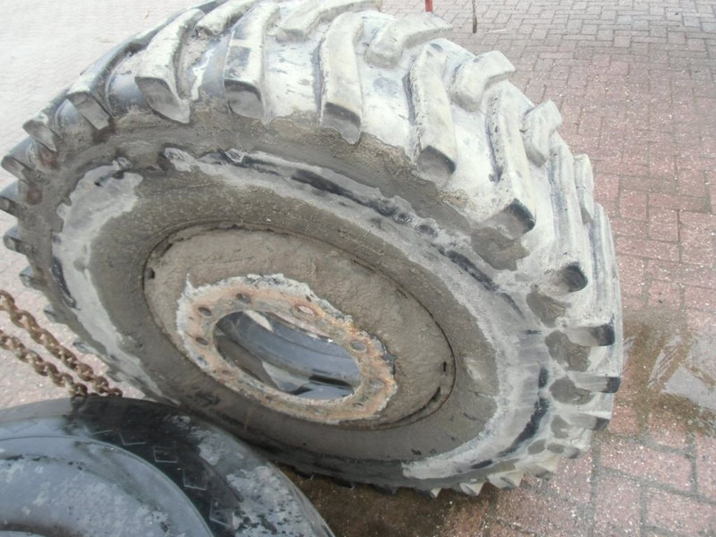 Onbekend Kraanband - Wheels and tires: picture 2 Onbekend Kraanband - Wheels and tires: picture 2