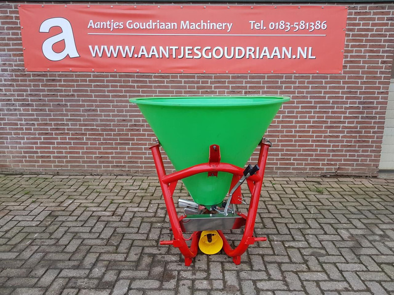 Onbekend PROMAR - Sand/ Salt spreader: picture 1 Onbekend PROMAR - Sand/ Salt spreader: picture 1