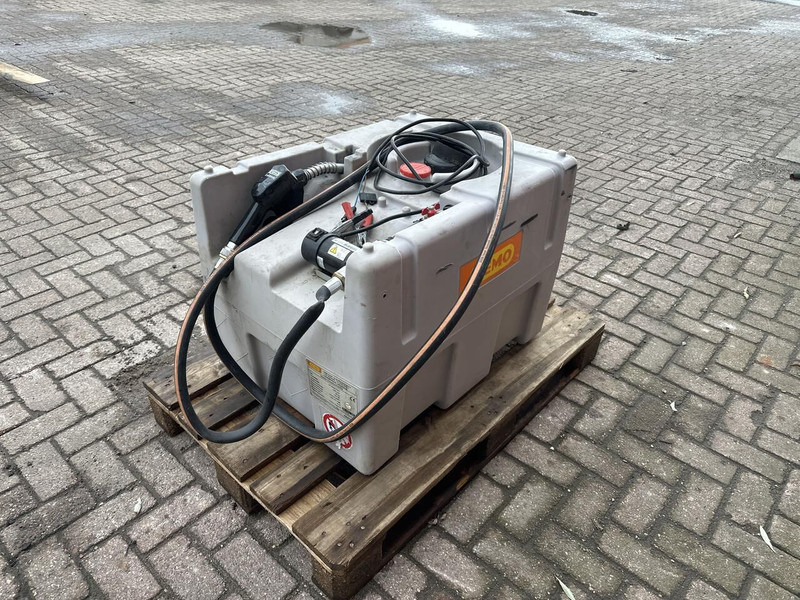 Dieseltank 200 liter - Gebruikt - Tank truck: picture 3 Dieseltank 200 liter - Gebruikt - Tank truck: picture 3