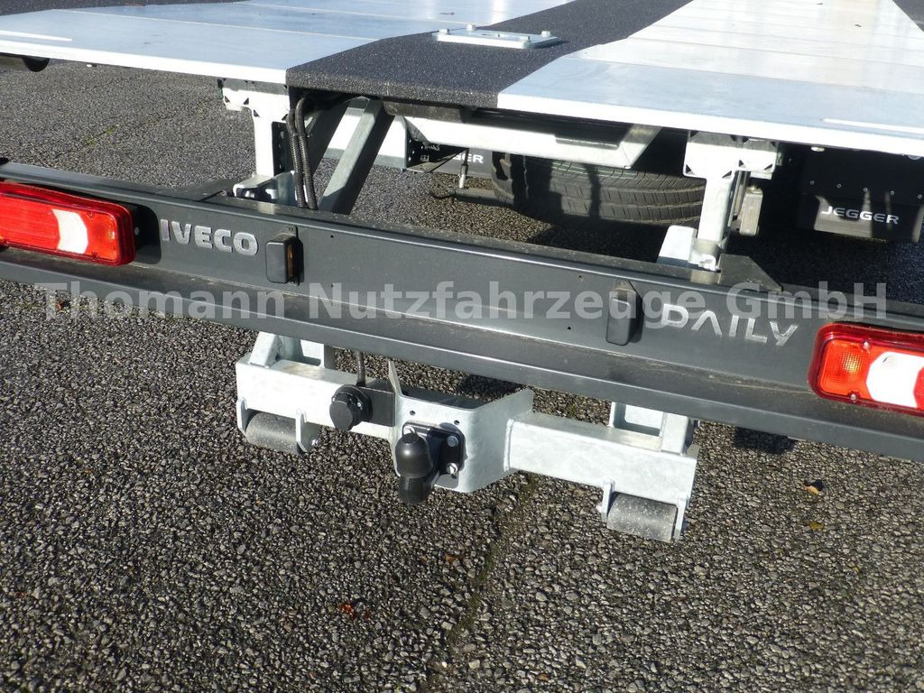 New Tow truck, Van Iveco DAILY 70C18 DoKa Schiebeplateau Luftfed Navi: picture 18