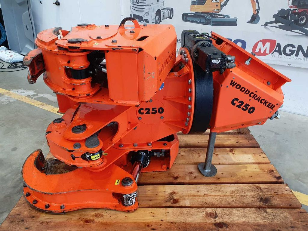 Westtech Woodcracker C250 / Tiltator / Sammler Westtech Woodcracker C250 / Tiltator / Sammler - Attachment: picture 2 Westtech Woodcracker C250 / Tiltator / Sammler Westtech Woodcracker C250 / Tiltator / Sammler - Attachment: picture 2