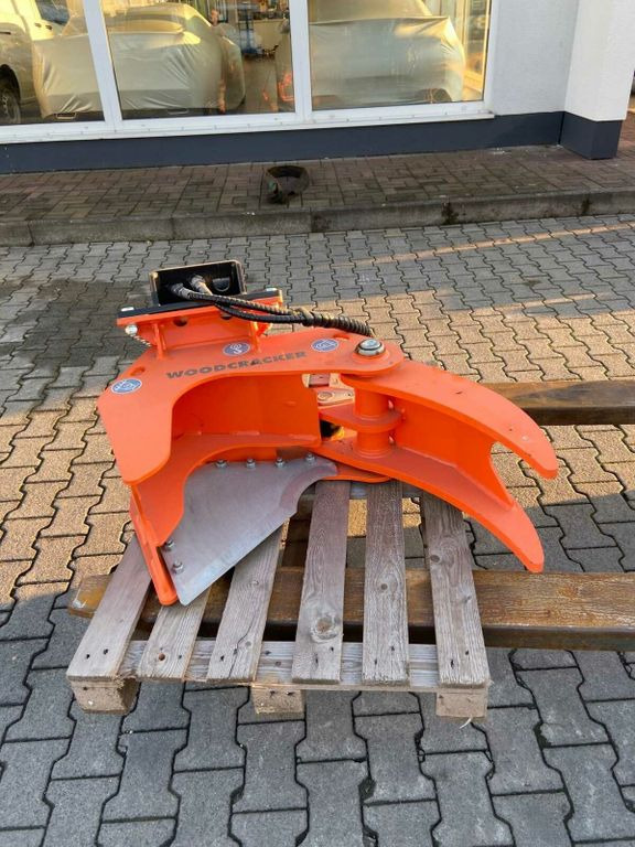Westtech Woodcracker CL190 Fällkopf Fällgreifer Westtech Woodcracker CL190 Fällkopf Fällgreifer - Attachment for Forestry equipment: picture 1 Westtech Woodcracker CL190 Fällkopf Fällgreifer Westtech Woodcracker CL190 Fällkopf Fällgreifer - Attachment for Forestry equipment: picture 1