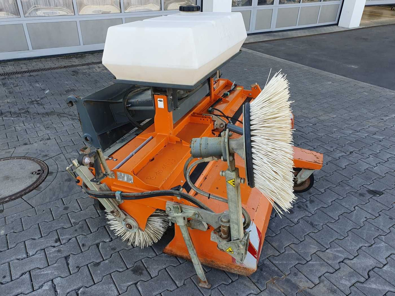 Bema 25 Dual Kehrmaschine / 2.050 mm / 2020 - Broom: picture 2 Bema 25 Dual Kehrmaschine / 2.050 mm / 2020 - Broom: picture 2