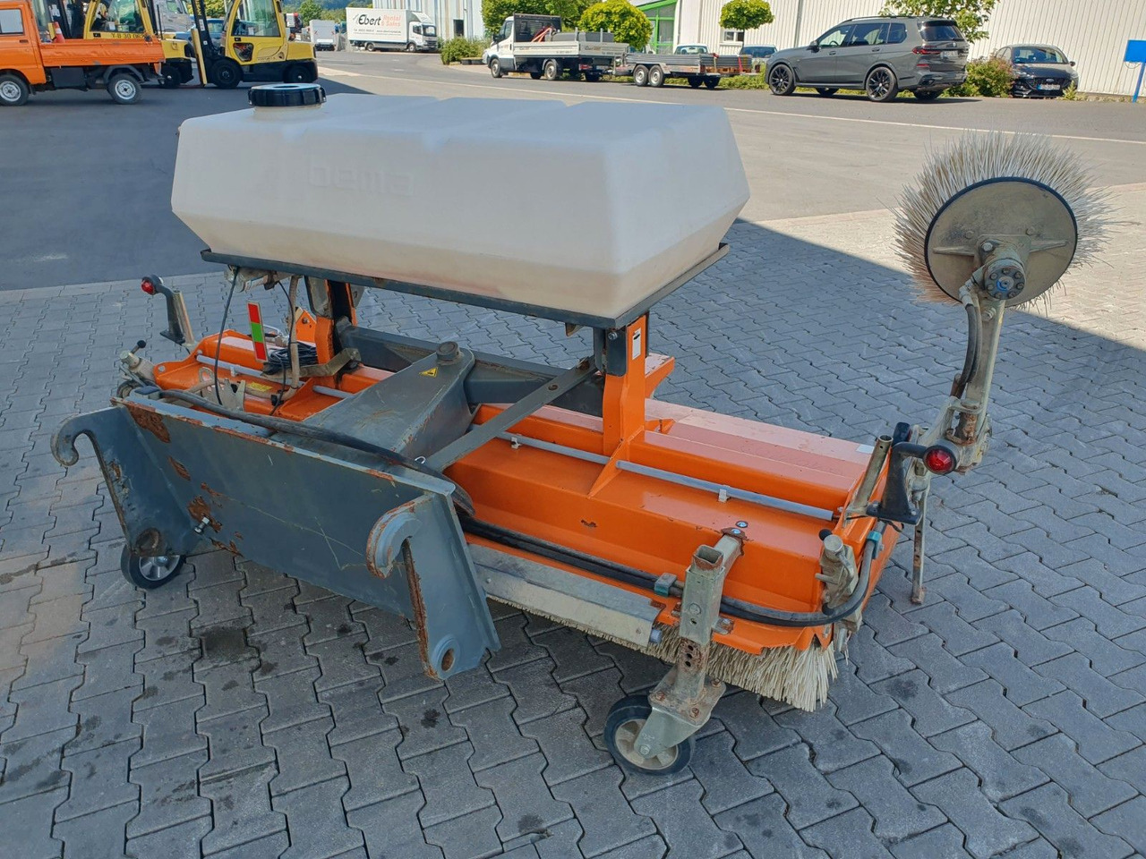 Bema 25 Dual Kehrmaschine / 2.050 mm / 2020 - Broom: picture 5 Bema 25 Dual Kehrmaschine / 2.050 mm / 2020 - Broom: picture 5