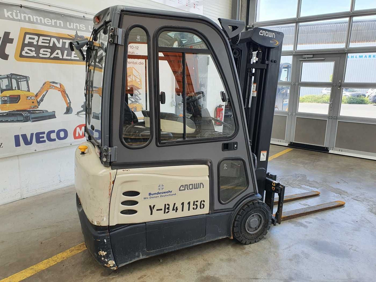 Crown SCT6020-1.3 /Triplex: 4.30m /Batterie 2020 - Electric forklift: picture 3 Crown SCT6020-1.3 /Triplex: 4.30m /Batterie 2020 - Electric forklift: picture 3