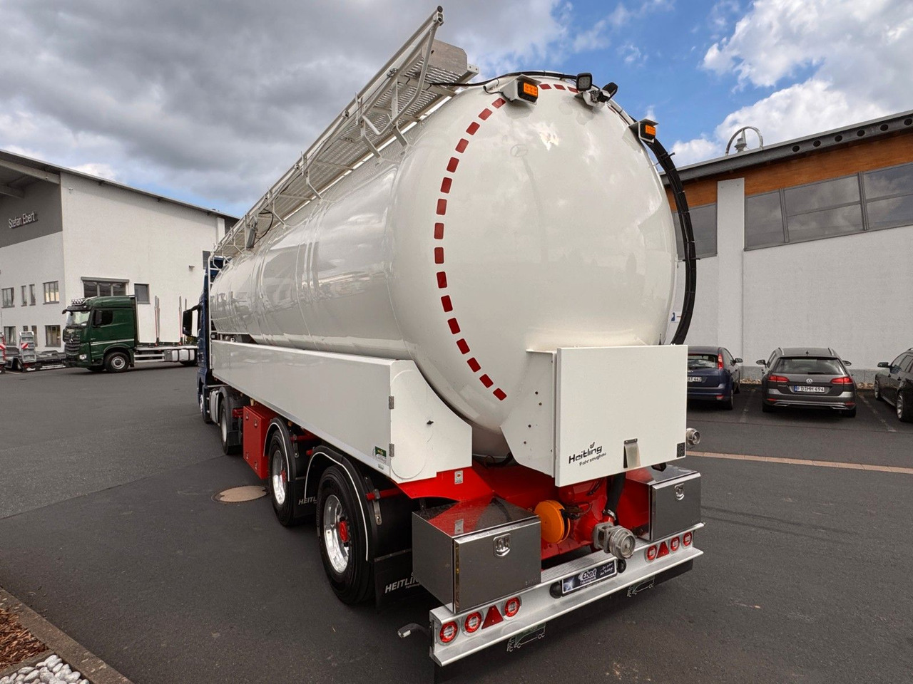 Heitling SDBH 40 Pellet-Silo Lenk+Liftachse 40m³ - Silo semi-trailer: picture 3 Heitling SDBH 40 Pellet-Silo Lenk+Liftachse 40m³ - Silo semi-trailer: picture 3