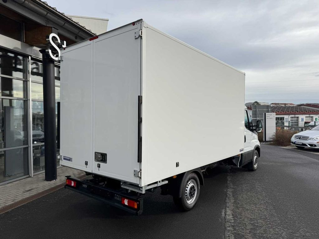 Iveco 35S16H Koffer *3-Sitze*Klima*Radio*Luft* - Box van: picture 5 Iveco 35S16H Koffer *3-Sitze*Klima*Radio*Luft* - Box van: picture 5