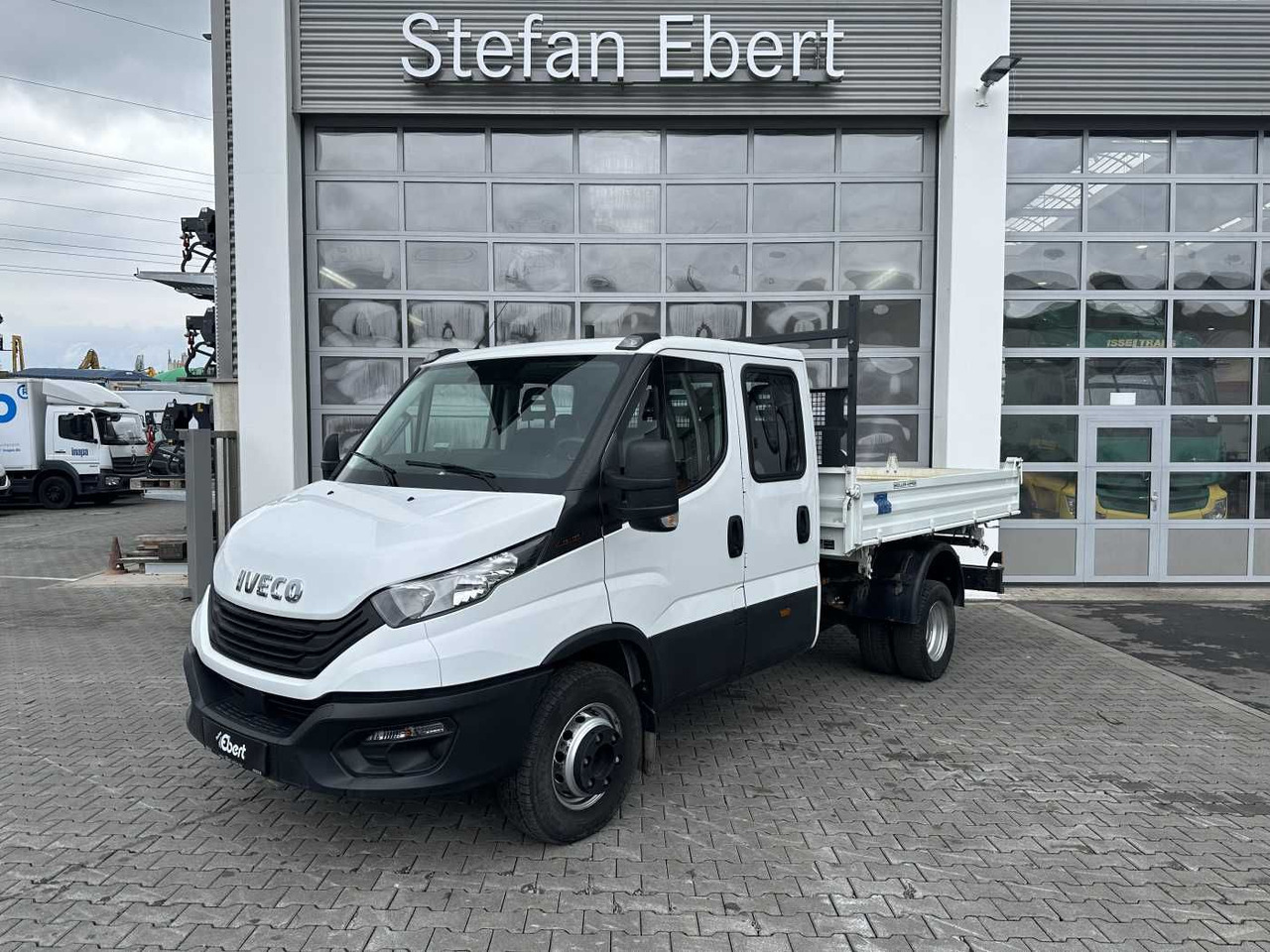 Iveco 70C18H Meiller 3-S.Kipper *R.3750mm*7Sitze*AHK* - Tipper van: picture 1 Iveco 70C18H Meiller 3-S.Kipper *R.3750mm*7Sitze*AHK* - Tipper van: picture 1