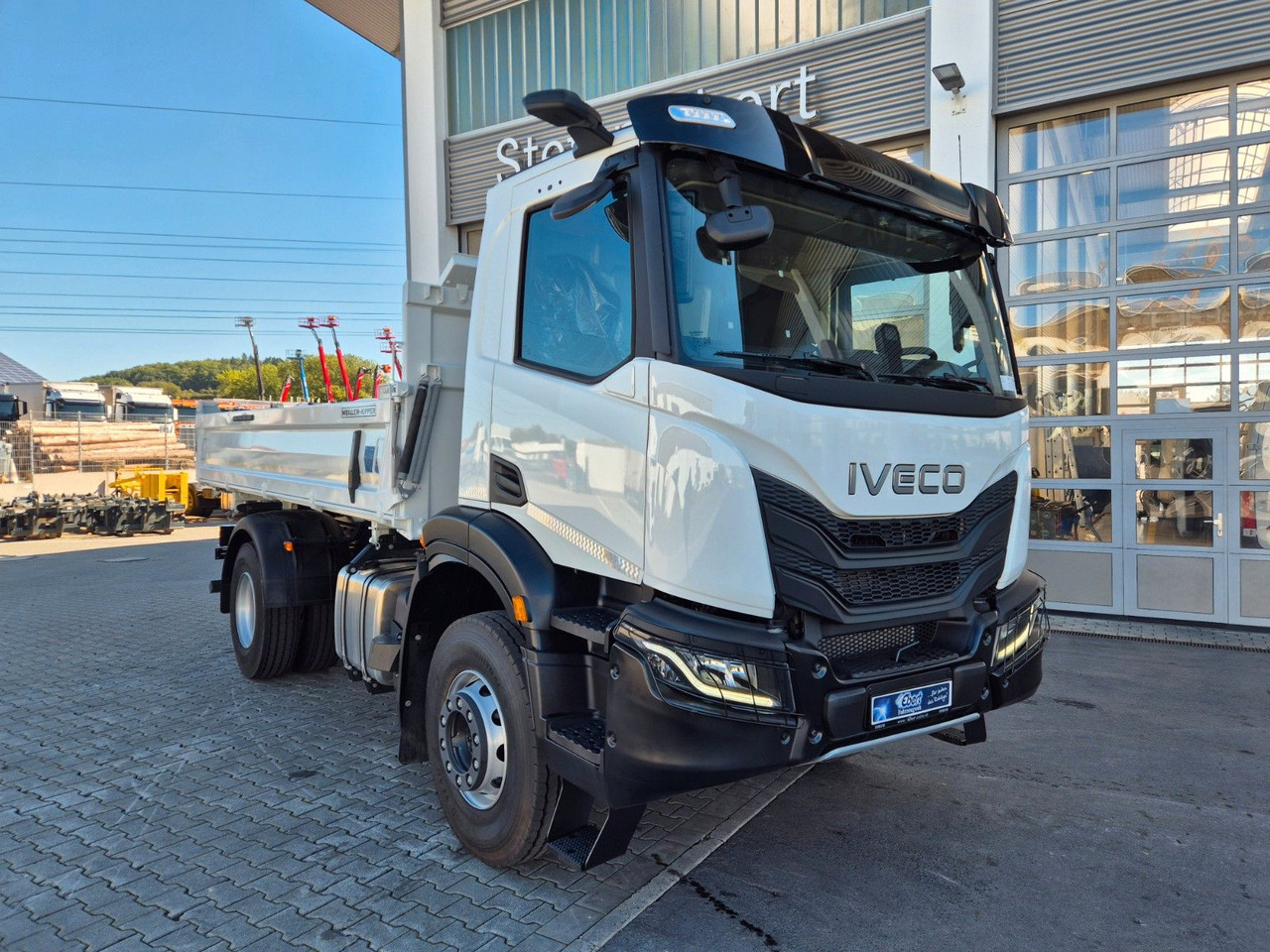 Iveco AD200X46 HR OFF Meiller 3-S.-Kipper *MirrorCam* - Tipper: picture 3 Iveco AD200X46 HR OFF Meiller 3-S.-Kipper *MirrorCam* - Tipper: picture 3
