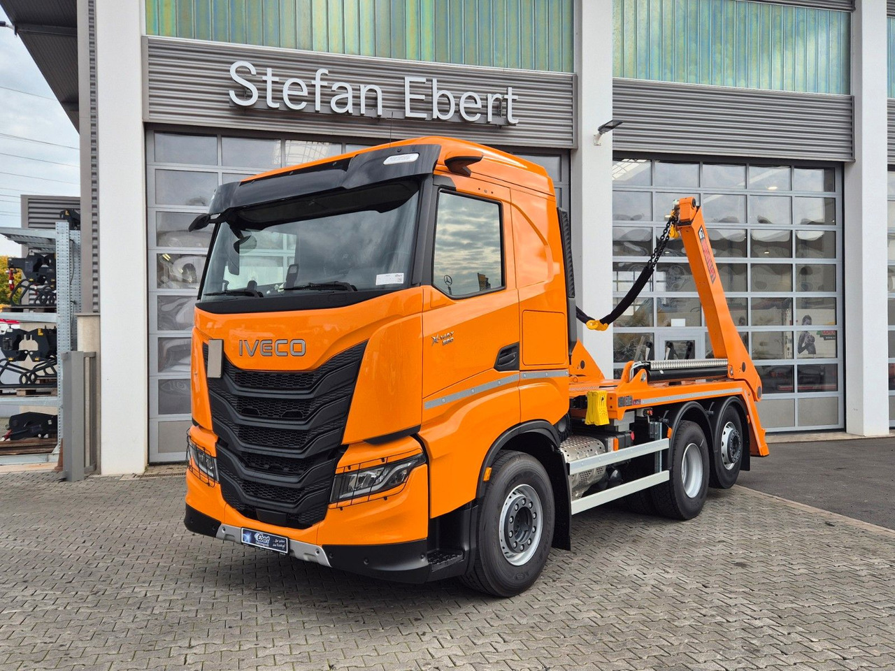 Iveco AS280X58Y/ PS ON Hiab FTR18 Funk AHK Bett Cam - Tipper: picture 2 Iveco AS280X58Y/ PS ON Hiab FTR18 Funk AHK Bett Cam - Tipper: picture 2