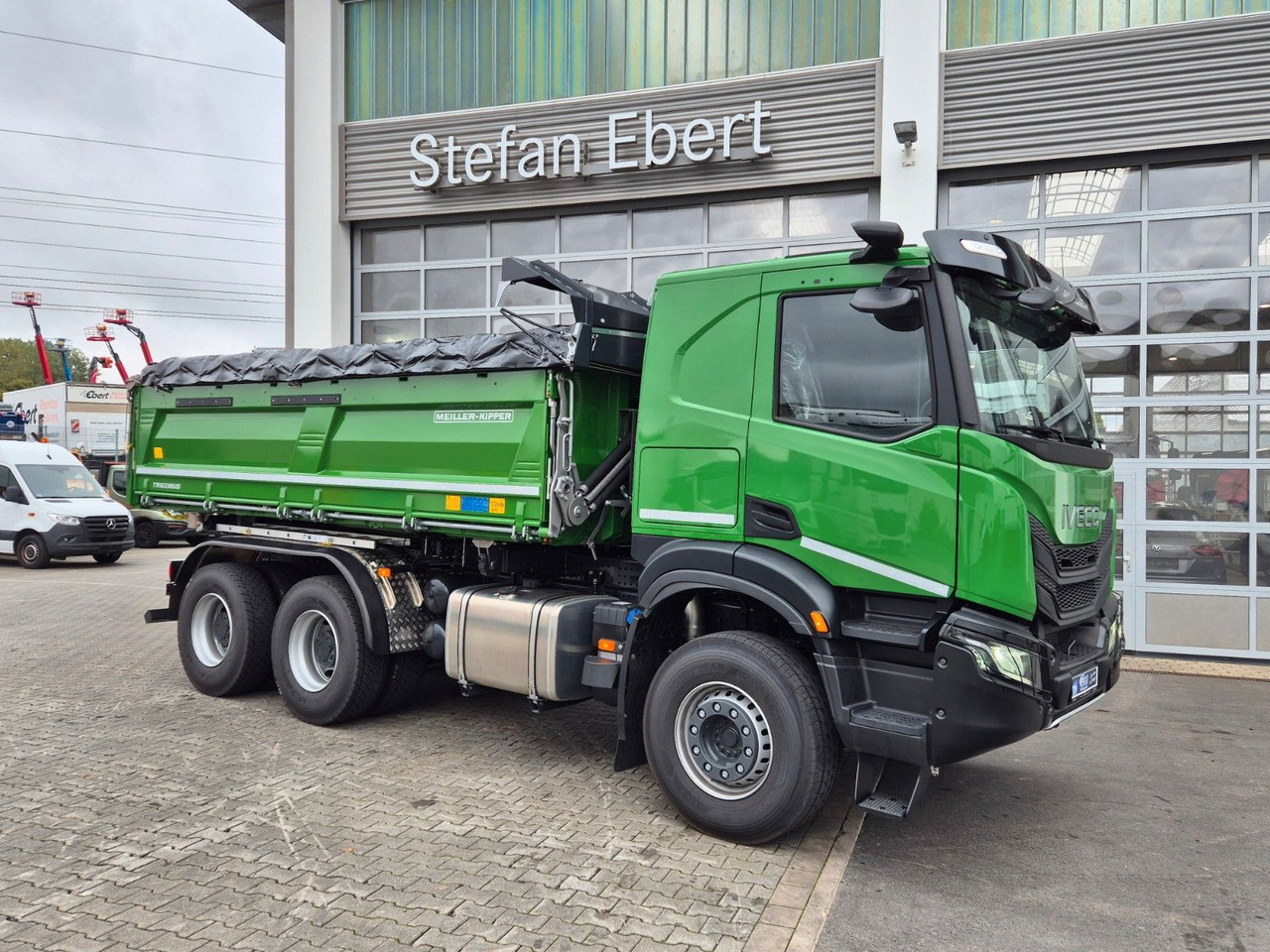 Iveco AT300X54Z HR OFF Bordmatik AHK Intarder - Tipper: picture 4 Iveco AT300X54Z HR OFF Bordmatik AHK Intarder - Tipper: picture 4
