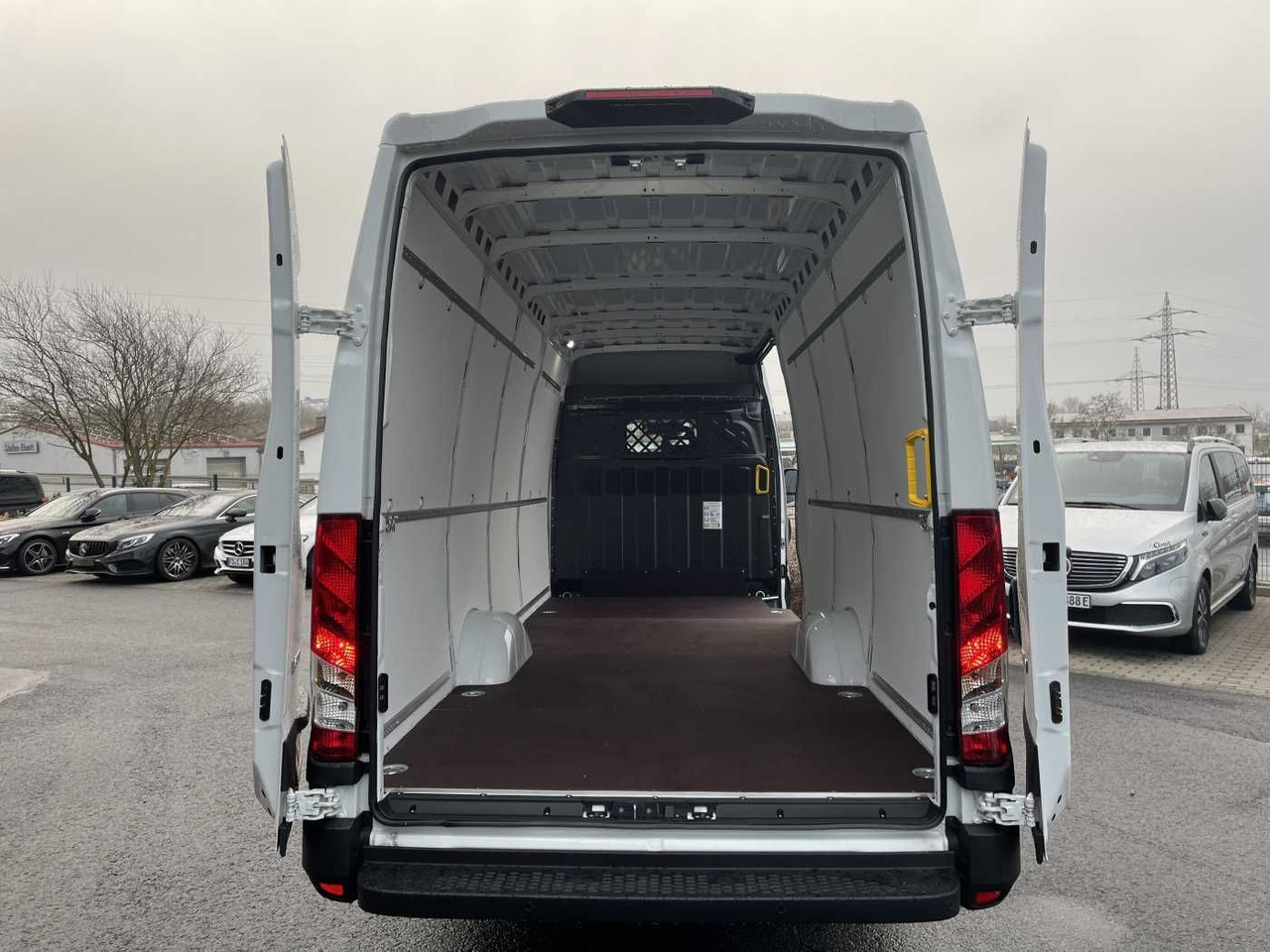 Iveco Daily 35S16V *Klima*R4.100mm* - Panel van: picture 5 Iveco Daily 35S16V *Klima*R4.100mm* - Panel van: picture 5
