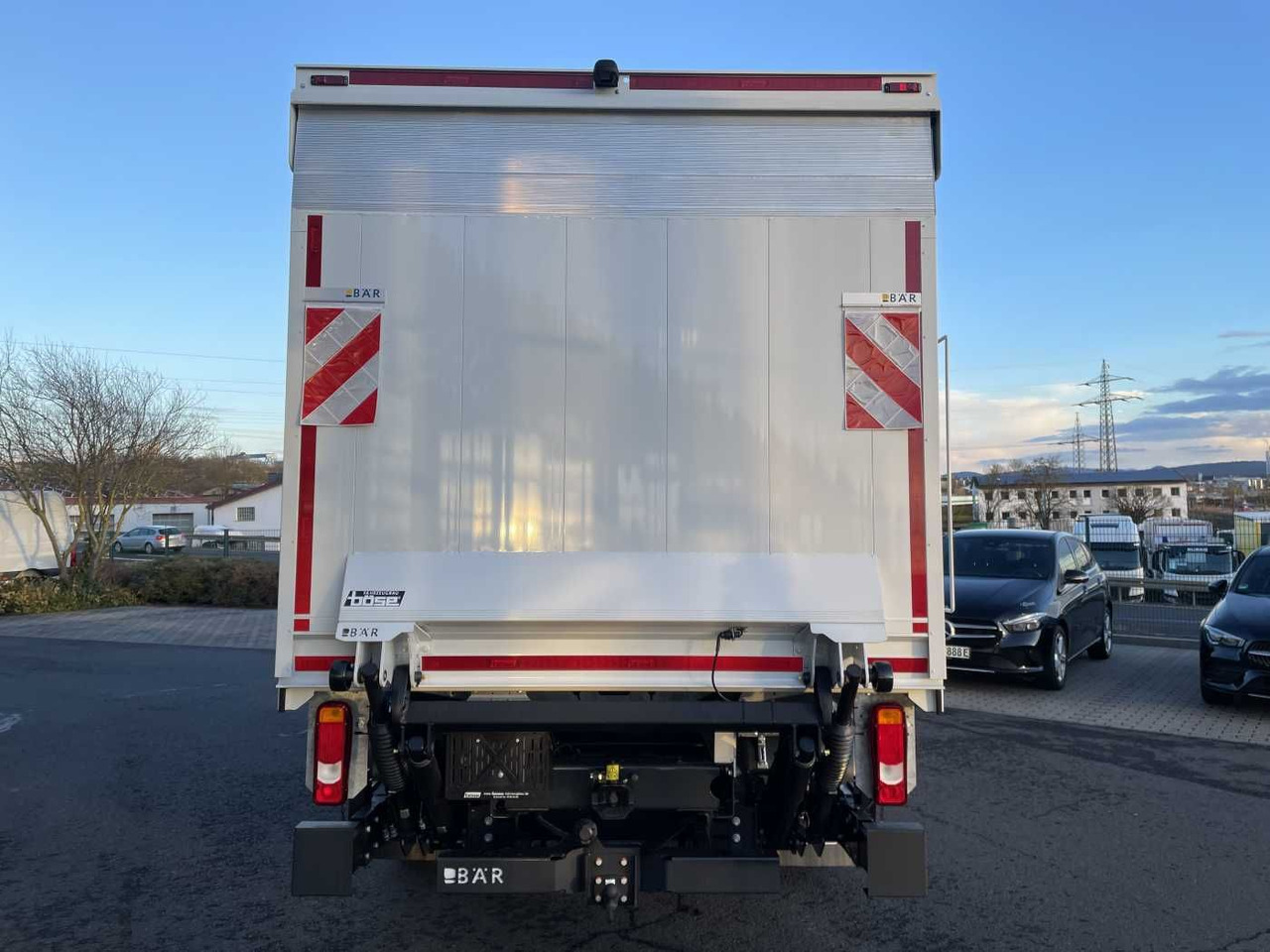 Iveco Daily 70C18 HA8 *LBW*Schwenkwandkoffer* - Box van: picture 5 Iveco Daily 70C18 HA8 *LBW*Schwenkwandkoffer* - Box van: picture 5