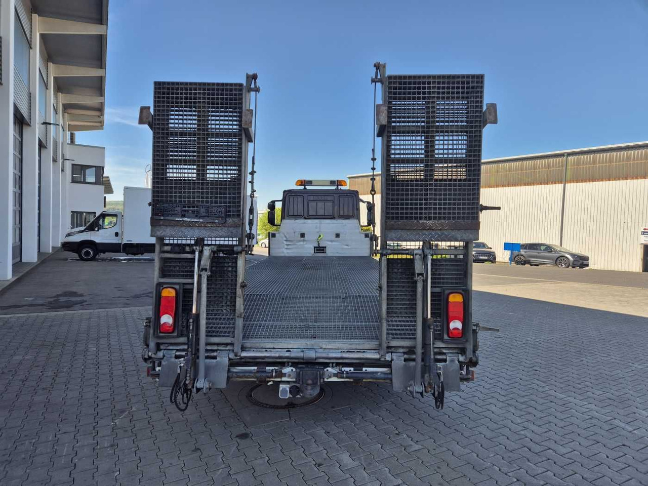 Autotransporter truck Iveco Eurocargo ML140E25/P Maschinentransporter Winde: picture 7