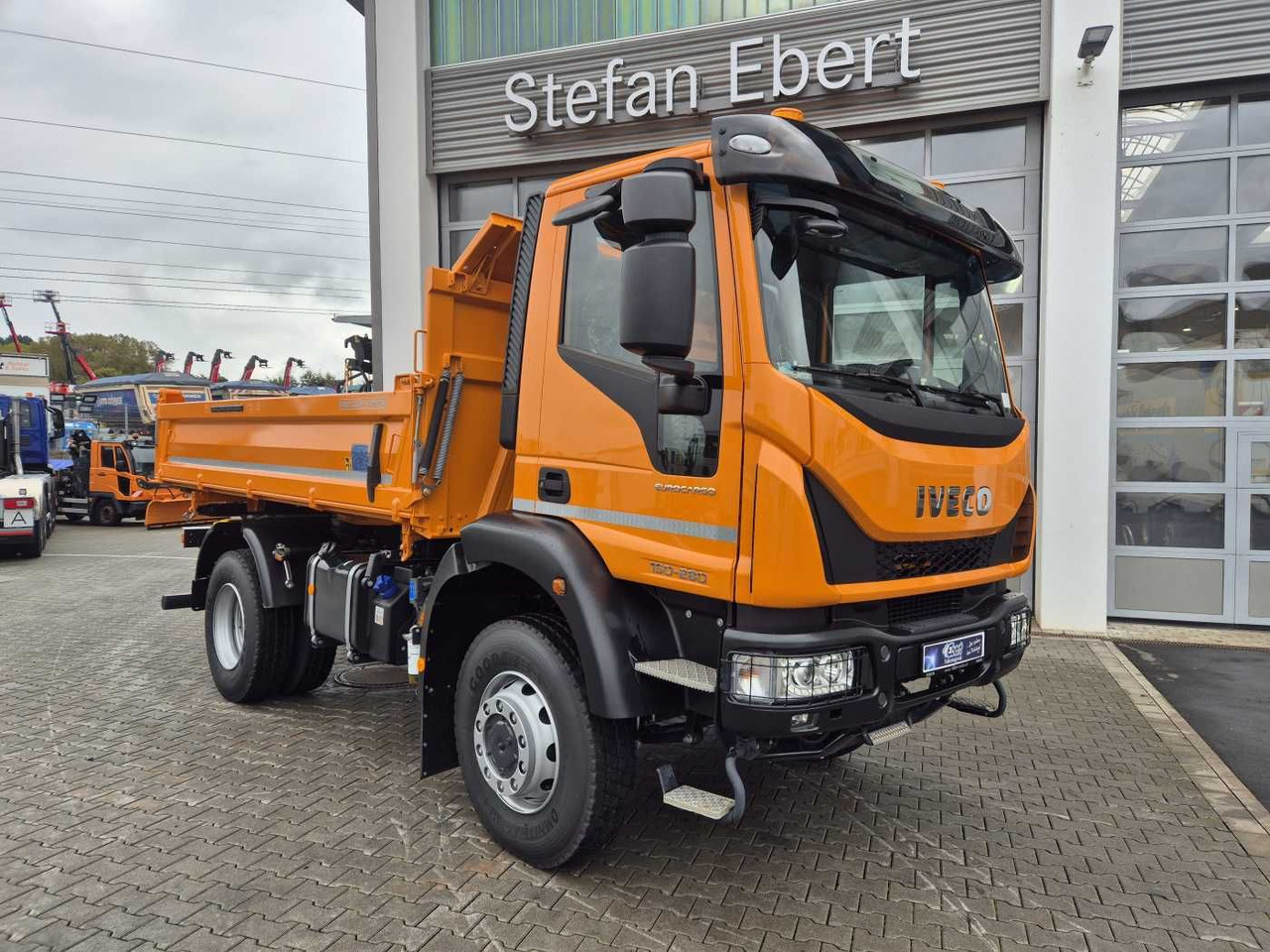 Iveco ML150E28W 4x4 Meiller Dreiseitenkipper 2xAHK - Tipper: picture 3 Iveco ML150E28W 4x4 Meiller Dreiseitenkipper 2xAHK - Tipper: picture 3