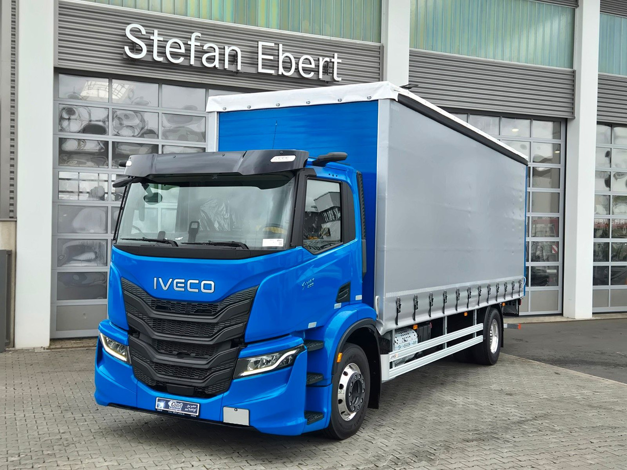 Iveco S-Way AD190S40/P Curtainsider *MirrorCam*LBW* - Curtainsider truck: picture 2 Iveco S-Way AD190S40/P Curtainsider *MirrorCam*LBW* - Curtainsider truck: picture 2