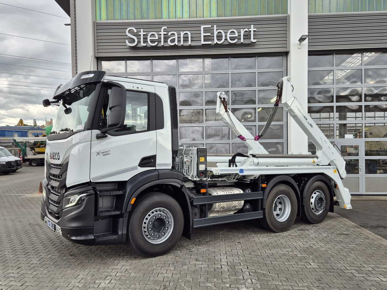 Iveco X-Way AD280X42Y/PS 6x2 Meiller 16. T Funk Lift - Tipper: picture 4 Iveco X-Way AD280X42Y/PS 6x2 Meiller 16. T Funk Lift - Tipper: picture 4