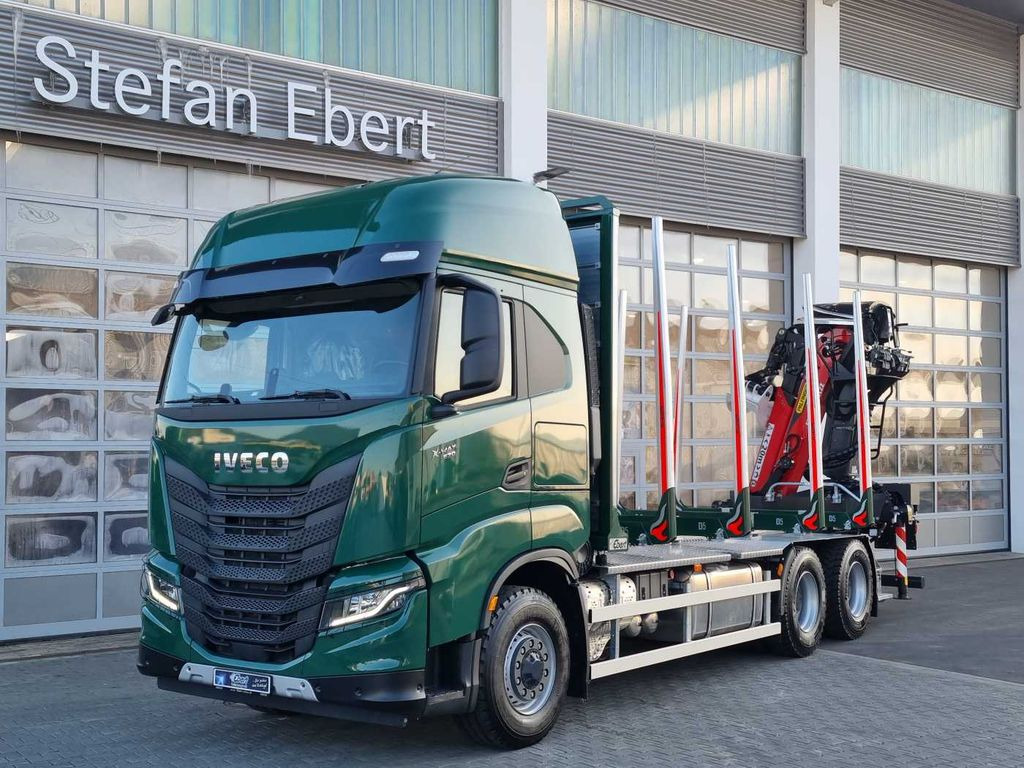 Iveco X-Way AS300X57 Z/P HR ON+ 6x4 (6x6 Hi Traction) - Timber truck, Crane truck: picture 3 Iveco X-Way AS300X57 Z/P HR ON+ 6x4 (6x6 Hi Traction) - Timber truck, Crane truck: picture 3