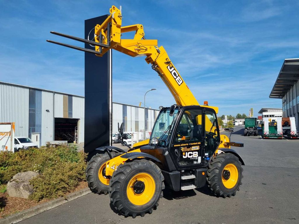 JCB 541-70 / nur 209h / 2022 / 4.100kg / 7m / 109PS - Telescopic handler: picture 1 JCB 541-70 / nur 209h / 2022 / 4.100kg / 7m / 109PS - Telescopic handler: picture 1