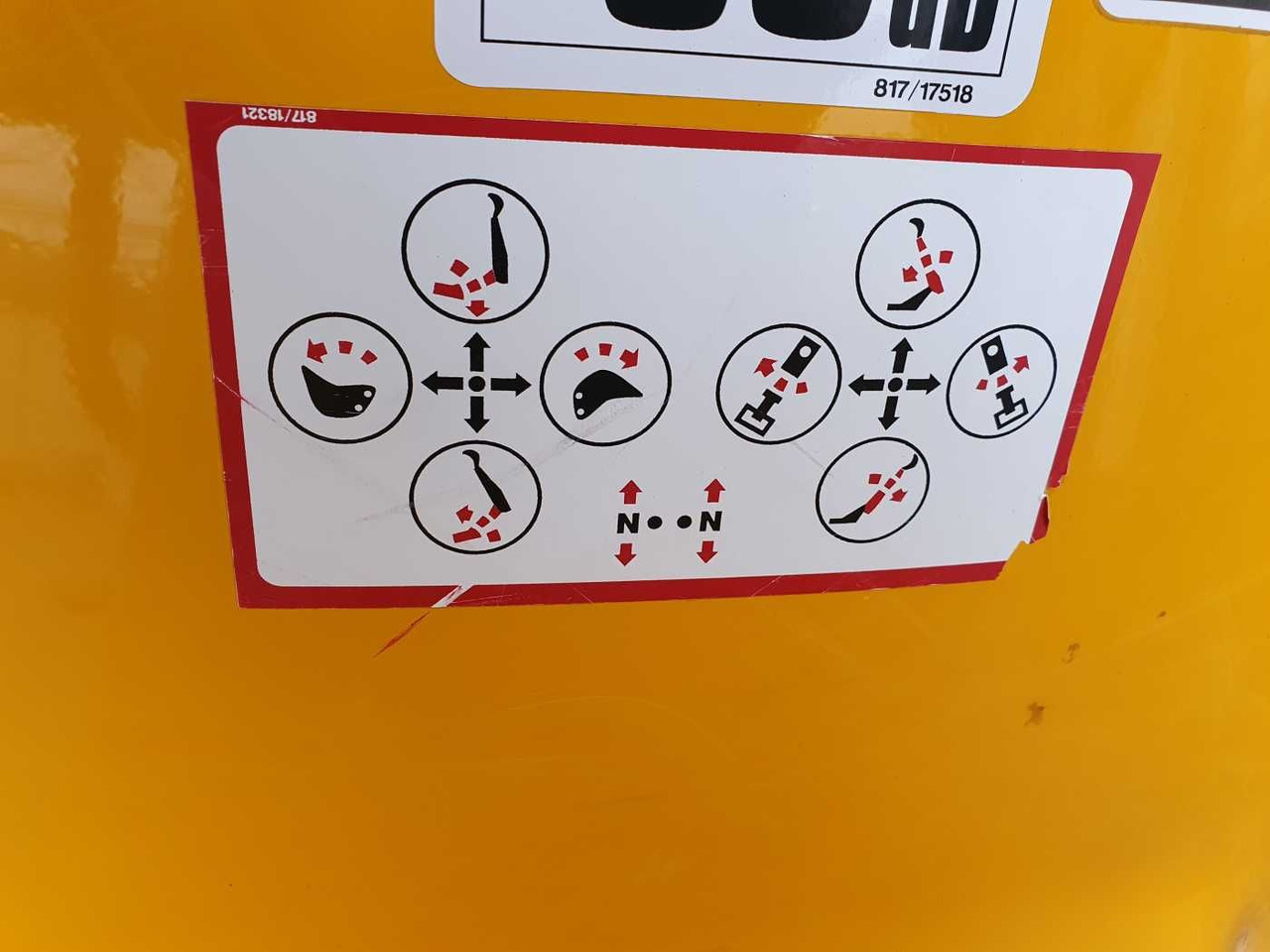 Mini excavator JCB 8008 CTS / MS01 / nur 103h! / 2023: picture 14 Mini excavator JCB 8008 CTS / MS01 / nur 103h! / 2023: picture 14