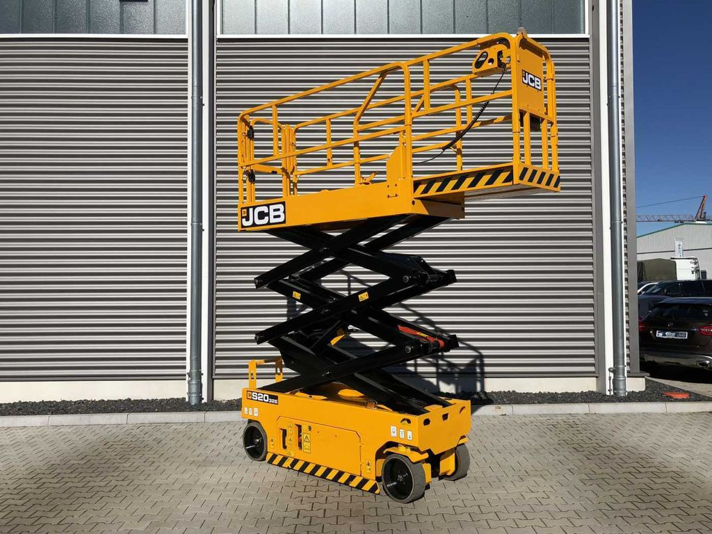 JCB S2032E Scherenbühne // 8,3m Arbeitshöhe - Scissor lift: picture 4 JCB S2032E Scherenbühne // 8,3m Arbeitshöhe - Scissor lift: picture 4