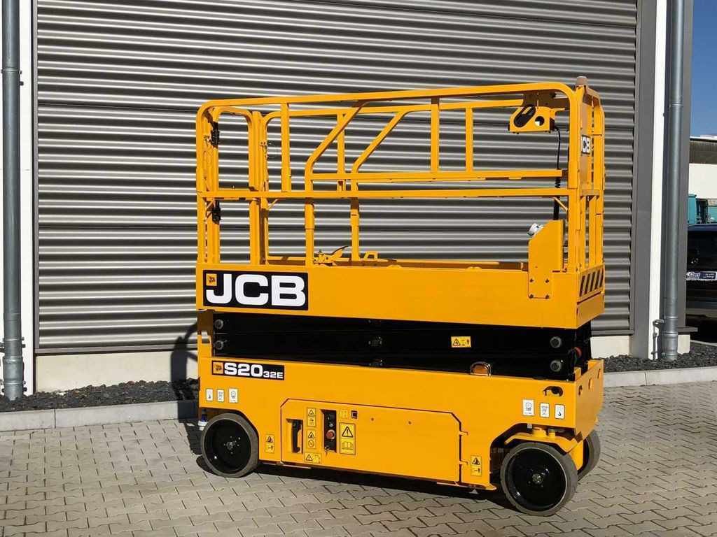 JCB S2032E Scherenbühne // 8,3m Arbeitshöhe - Scissor lift: picture 3 JCB S2032E Scherenbühne // 8,3m Arbeitshöhe - Scissor lift: picture 3