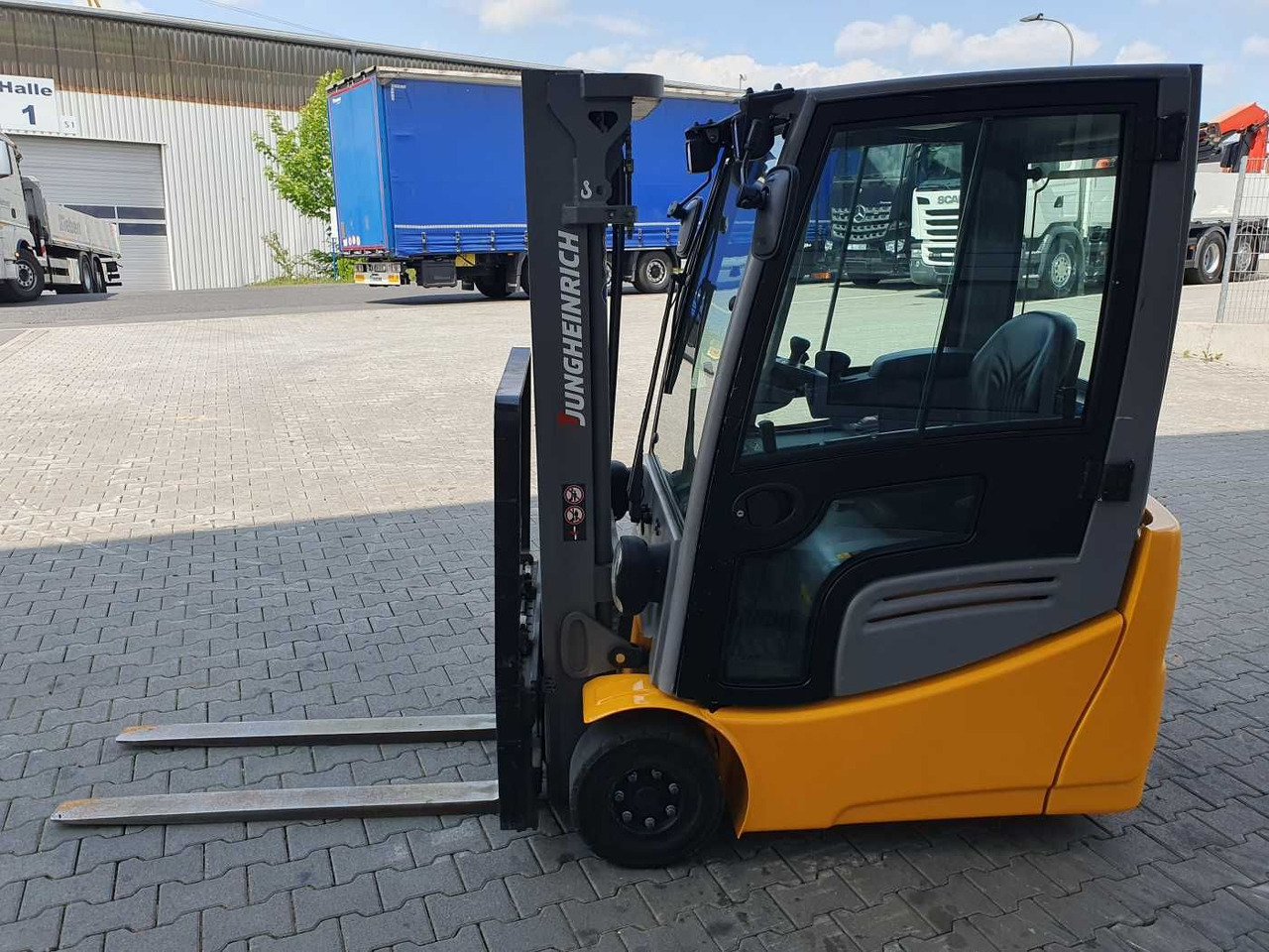 Electric forklift Jungheinrich EFG 215 / Triplex: 4.25m! / SS / 4.166h / 2024: picture 7