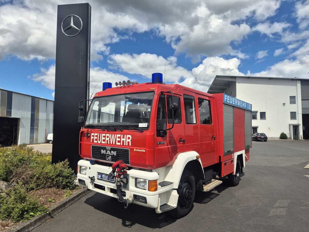 MAN 14.224 4x4 TLF 16/29 Tanklöschfahrzeug Feuerwehr - Tank truck: picture 1 MAN 14.224 4x4 TLF 16/29 Tanklöschfahrzeug Feuerwehr - Tank truck: picture 1