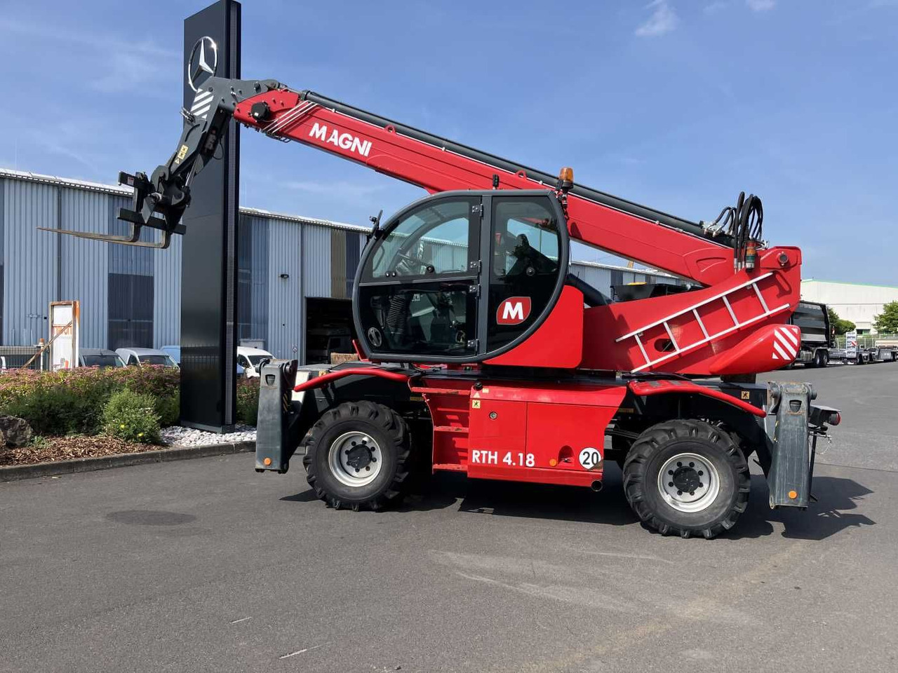 Magni RTH 4.18 Smart Roto / Funk / nur 1.630h - Telescopic handler: picture 2 Magni RTH 4.18 Smart Roto / Funk / nur 1.630h - Telescopic handler: picture 2