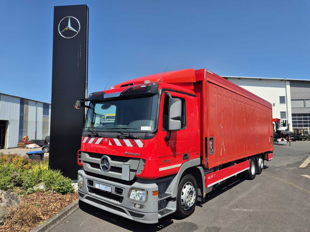 Mercedes-Benz Actros 2541 L 6x2 Schiebeplanen LBW AHK - Beverage truck: picture 1 Mercedes-Benz Actros 2541 L 6x2 Schiebeplanen LBW AHK - Beverage truck: picture 1