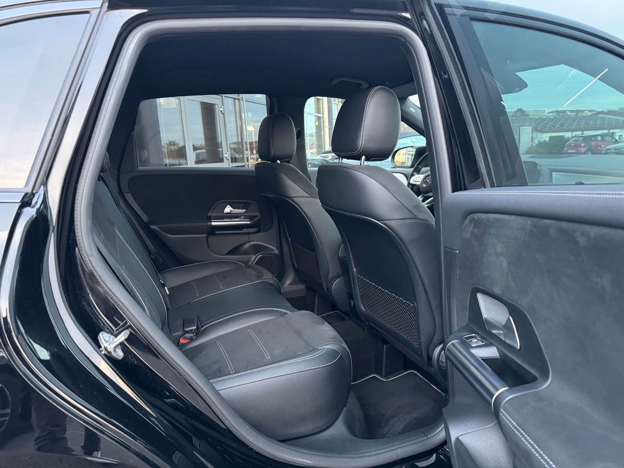 Sedan Mercedes-Benz B 250e Edition2020+AMG+Ambiente+Night+LED: picture 7 Sedan Mercedes-Benz B 250e Edition2020+AMG+Ambiente+Night+LED: picture 7