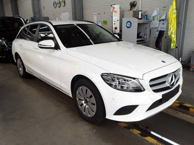 Mercedes-Benz C 180d T LED+RKamera+SHZ+DAB - Station wagon: picture 2 Mercedes-Benz C 180d T LED+RKamera+SHZ+DAB - Station wagon: picture 2