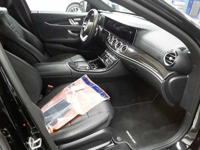 Mercedes-Benz E 300 T de 4M AMG+AHK+Distr+Burm+ R-Kamera+Carpl - Car: picture 5 Mercedes-Benz E 300 T de 4M AMG+AHK+Distr+Burm+ R-Kamera+Carpl - Car: picture 5