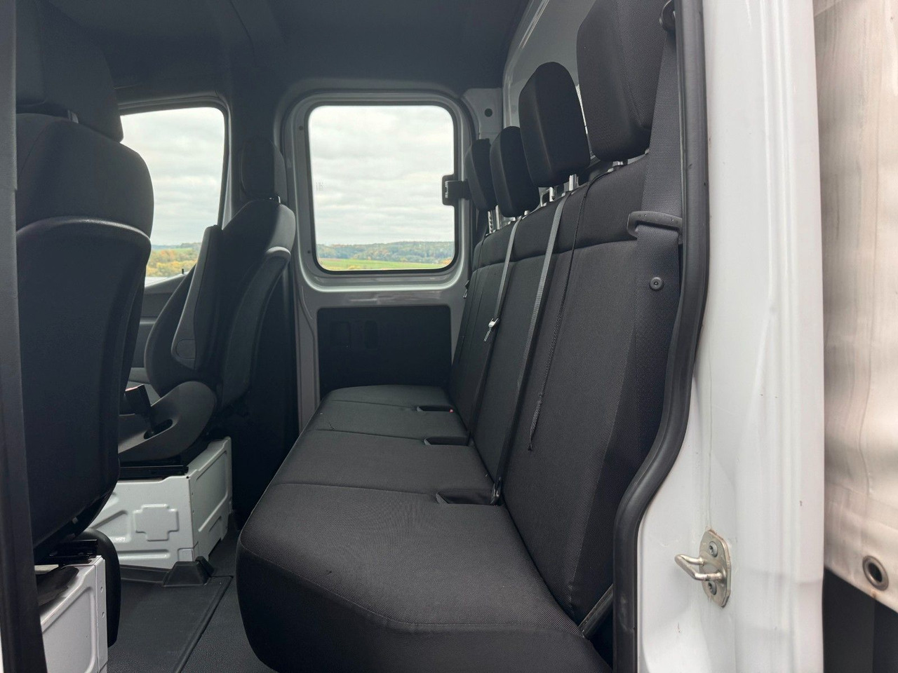 Flatbed van, Combi van Mercedes-Benz Sprinter 215 CDI DoKa 9G Klima AHK SHZ: picture 6 Flatbed van, Combi van Mercedes-Benz Sprinter 215 CDI DoKa 9G Klima AHK SHZ: picture 6